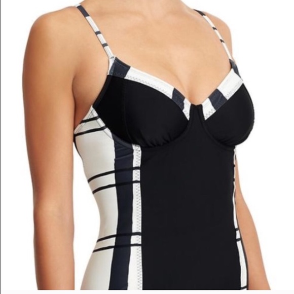 NWT Athleta Lanikai Tankini Top Black Swim 36B/C - Picture 2 of 10